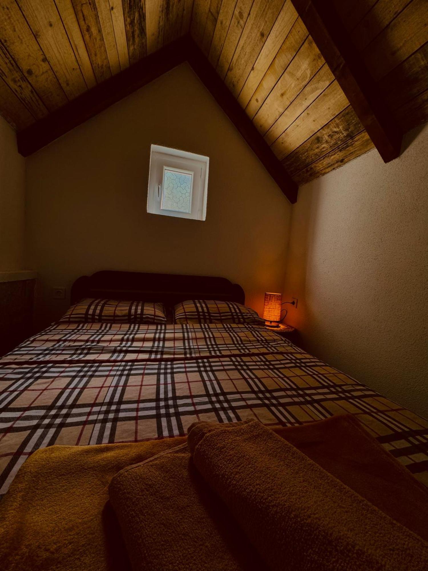 Vikendica,Bungalovi Lipska Pecina Cetinje Exteriér fotografie